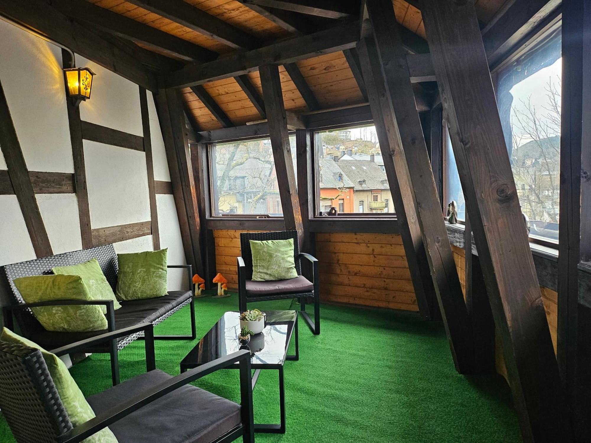 Hotel Schlossschenke Idar-Oberstein Exterior photo